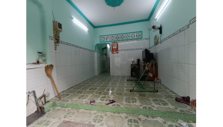 SIÊU RẺ! Bán nhà Bông Sao, 64m2, chỉ 3,3 tỷ, dòng tiền 9tr/tháng TL 0906993584